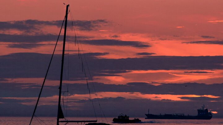 Come affittare una barca a vela: guida completa per non esperti