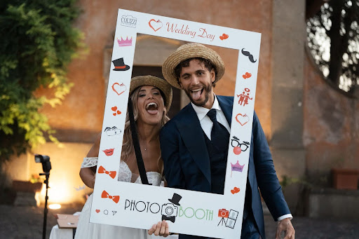 5 idee originali e divertenti per intrattenere gli ospiti al matrimonio 5 idee originali e divertenti per intrattenere gli ospiti al matrimonio