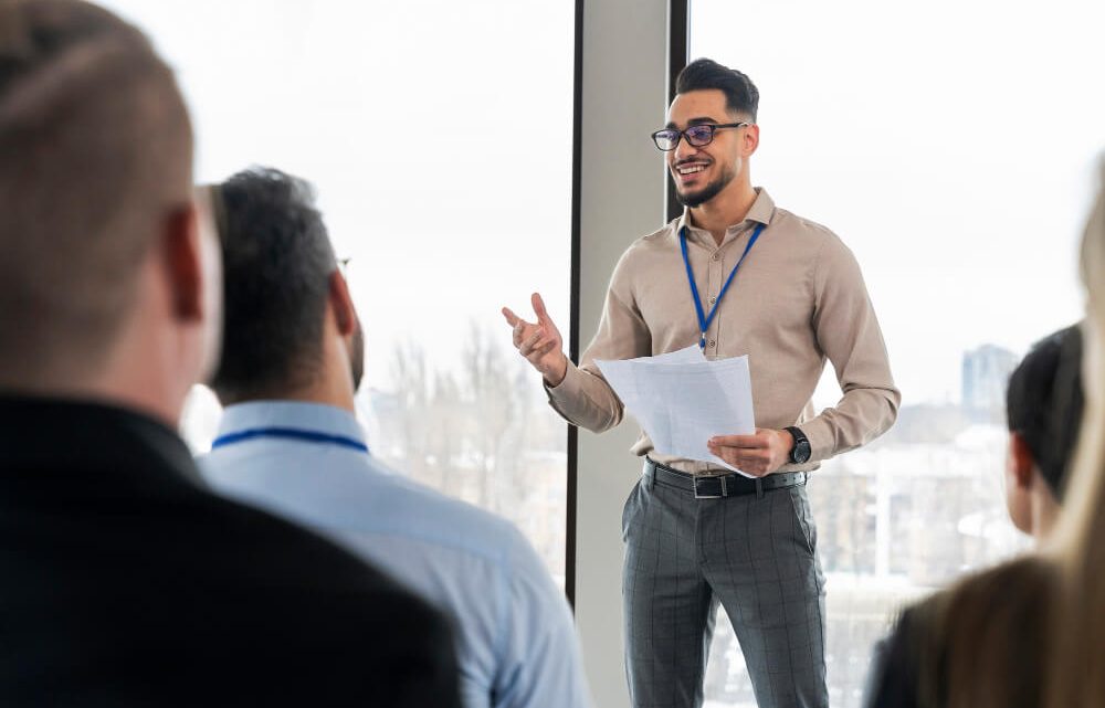 Tecniche di public speaking in politica: cosa possiamo imparare per comunicare meglio nella vita reale Tecniche di public speaking in politica: cosa possiamo imparare per comunicare meglio nella vita reale